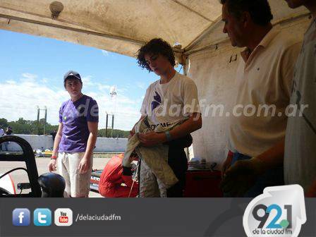 Nico en boxes con Rulo y Fermín Magallanes